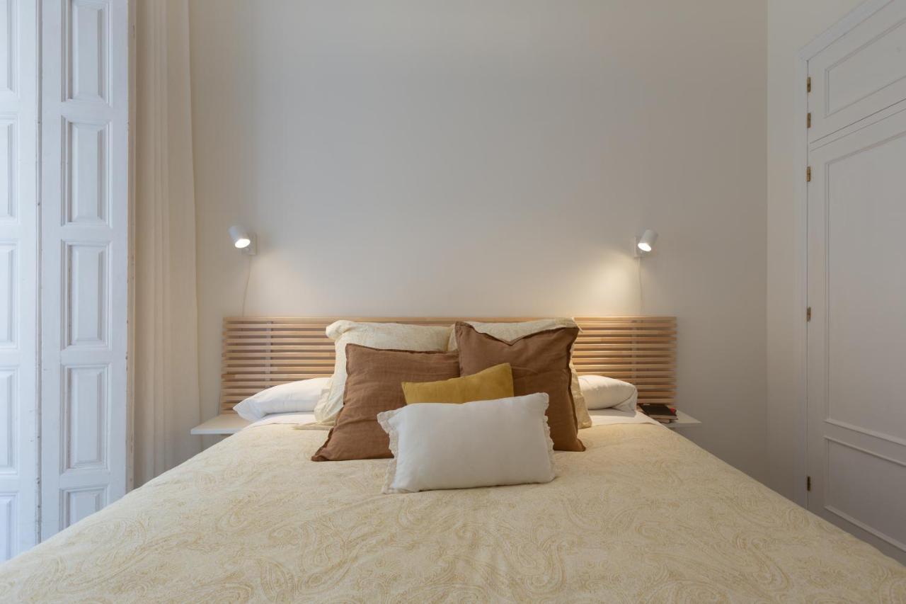 Puerta De Larios: Central Three-Bedroom Apartment With Balconies And Patio Malaga Ngoại thất bức ảnh