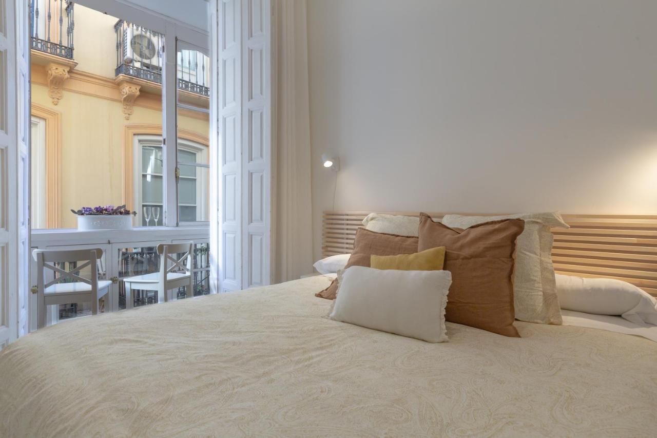 Puerta De Larios: Central Three-Bedroom Apartment With Balconies And Patio Malaga Ngoại thất bức ảnh